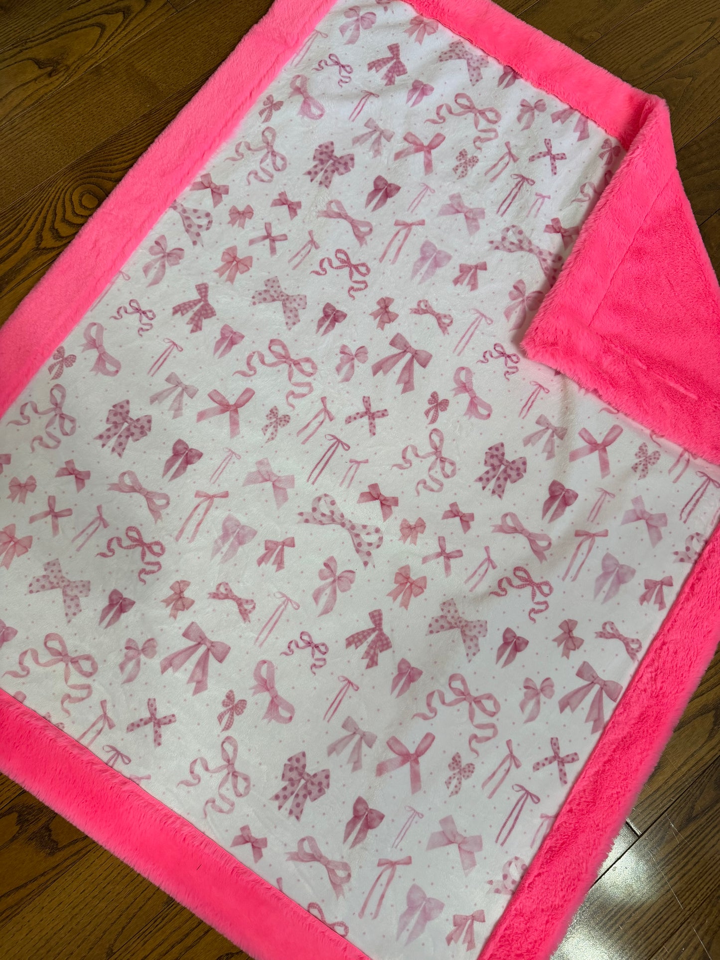 Bows/ Neon Pink Baby Whispy